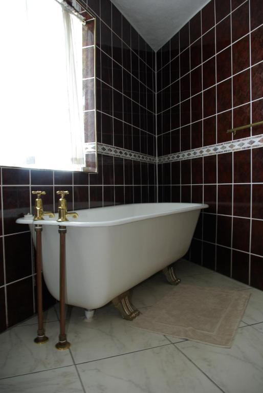 Columbus Guest House Mbombela Bagian luar foto