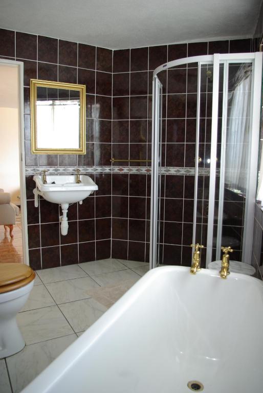 Columbus Guest House Mbombela Bagian luar foto