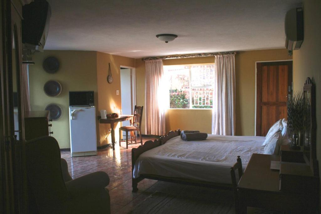 Columbus Guest House Mbombela Bagian luar foto